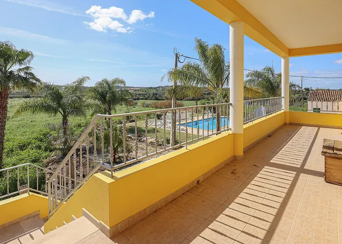 Quinta Do Bravo - Swimming Pool - By Bedzy Semesterbostad *