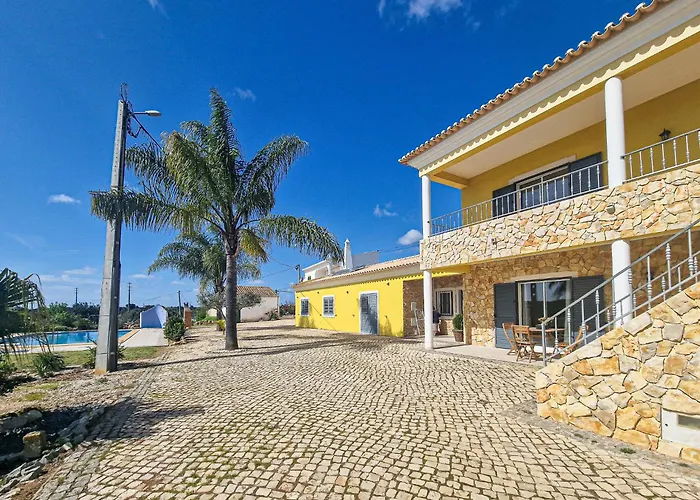 Semesterbostad Quinta Do Bravo - Swimming Pool - By Bedzy Silves