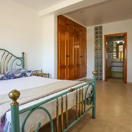 Quinta Do Bravo - Swimming Pool - By Bedzy