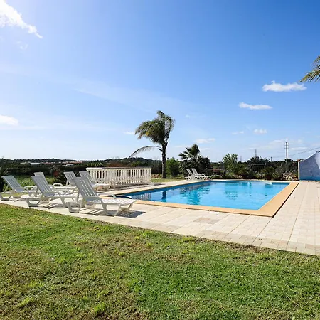 Quinta Do Bravo - Swimming Pool - By Bedzy Silves