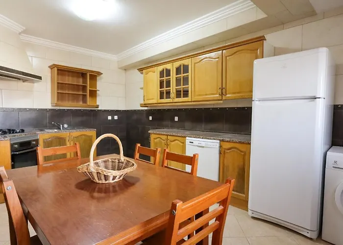 Quinta Do Bravo - Swimming Pool - By Bedzy 度假居