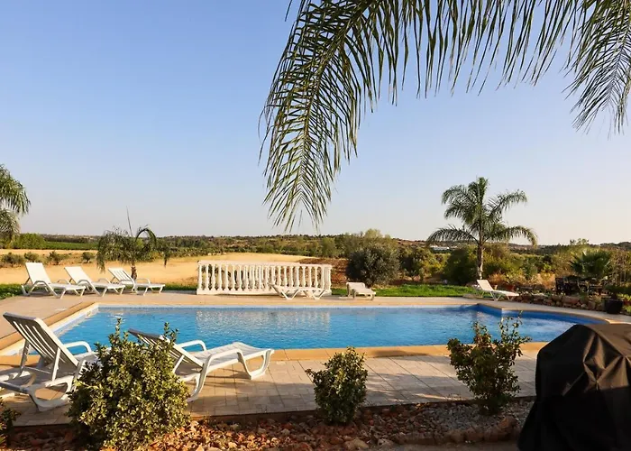 Quinta Do Bravo - Swimming Pool - By Bedzy 度假居 西尔韦斯