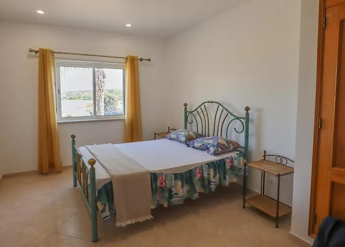 度假居 Quinta Do Bravo - Swimming Pool - By Bedzy