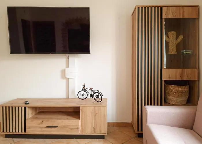 Quinta Do Bravo - Swimming Pool - By Bedzy