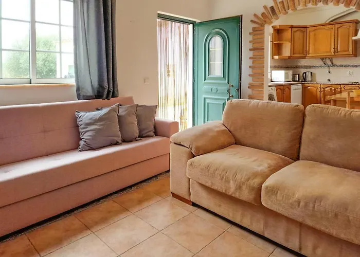 Quinta Do Bravo - Swimming Pool - By Bedzy 度假居 *