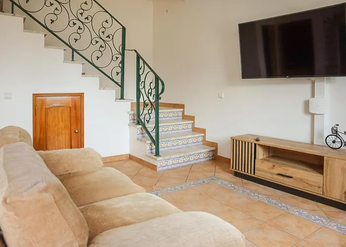 Quinta Do Bravo - Swimming Pool - By Bedzy 度假居 *