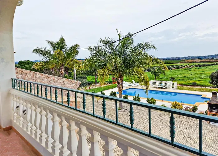 Quinta Do Bravo - Swimming Pool - By Bedzy 度假居 *