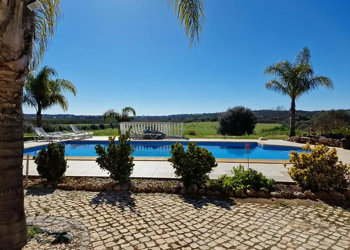 Quinta Do Bravo - Swimming Pool - By Bedzy 度假居