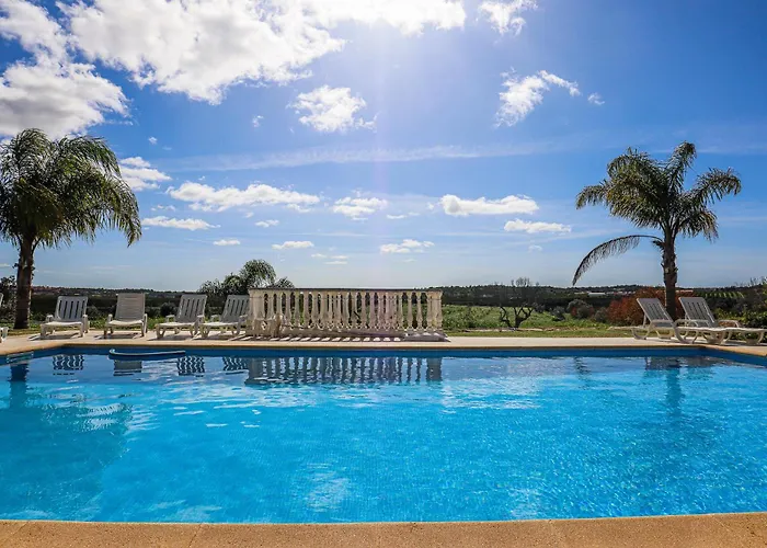 Quinta Do Bravo - Swimming Pool - By Bedzy 度假居