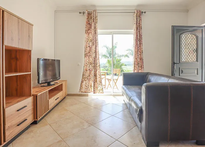 Quinta Do Bravo - Swimming Pool - By Bedzy 度假居 西尔韦斯