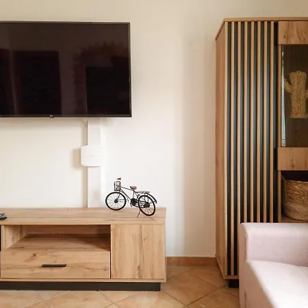 Quinta Do Bravo - Swimming Pool - By Bedzy