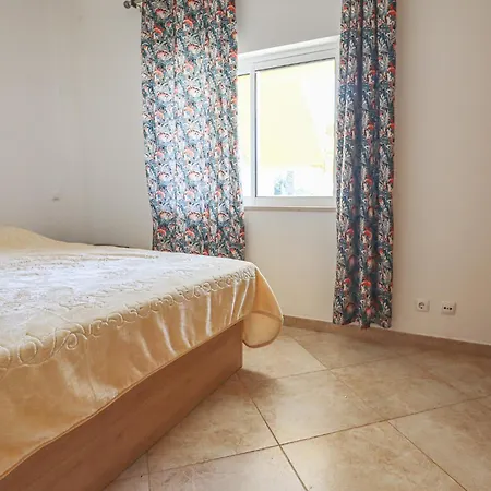 Quinta Do Bravo - Swimming Pool - By Bedzy Hébergement de vacances *